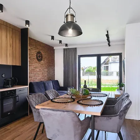 Ferienhaus Lovely In With Kitchenette Nowecin