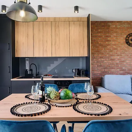 Lovely In With Kitchenette Nowecin