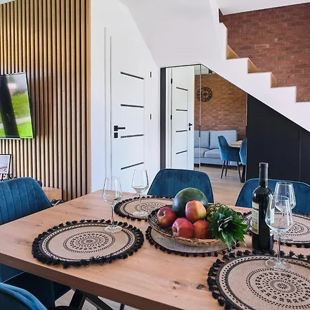 Lovely In With Kitchenette *