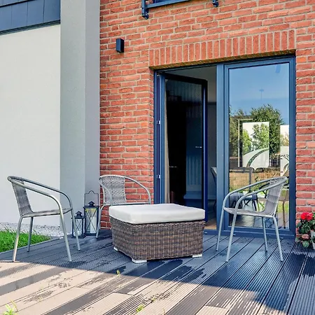 Lovely In With Kitchenette *